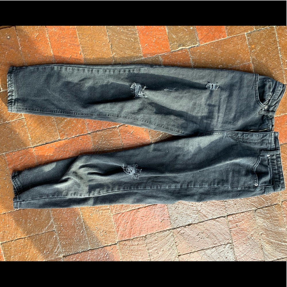 Black Distressed Jeans